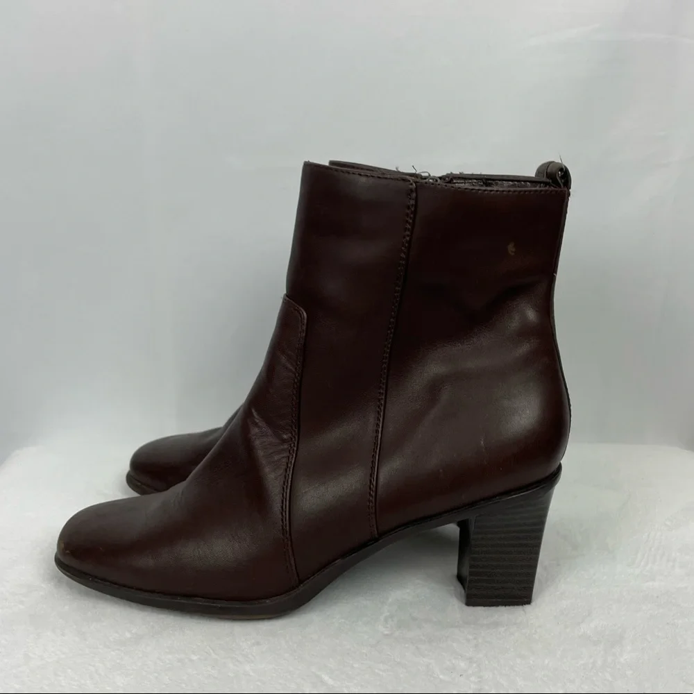 Croft & Barrow Brown Faux Leather Boots 8